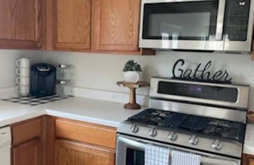 Austin House | Sunny 4brm/2.5bath home near Tesla