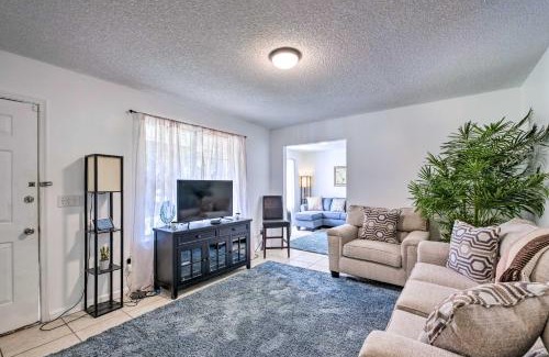 Gainesville House | Sunny Abode, 10 Mi to University of Florida!