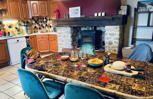 Pouydraguin House | Sunny and lighted village house, with swimming pool, and view of the vineyards