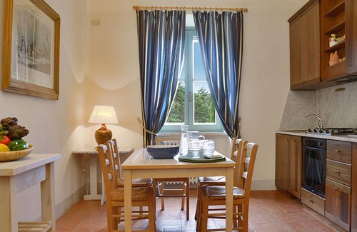 Pescia Romana Apartment | Sunny apartment with terrace, pool, bbq-child friendly and PRIVATE BEACH ACCESS