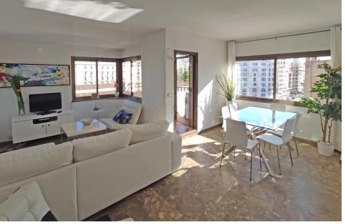 La Roqueta Apartment | Sunny apartment with fantastic terrace views!
