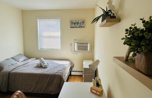 The Heights House | Sunny Apt by the park Mins away from midtown New York