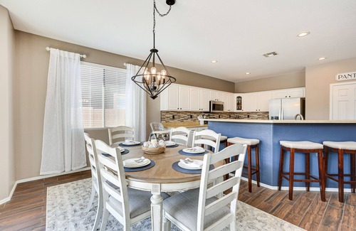 Litchfield Manor House | Sunny Arizona Getaway w/Heated Pool & Patio!