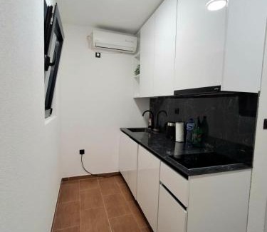 Babin do Apartment | Sunny Bay Apartments