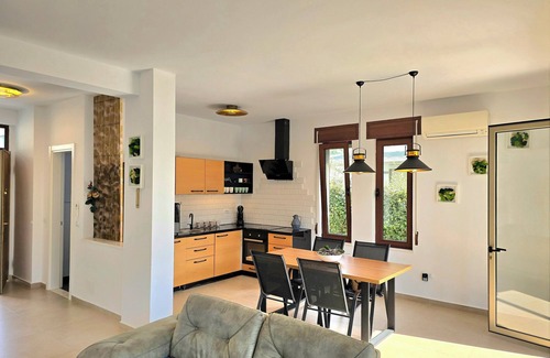 Ishem Apartment | Sunny Beach Apartments 300