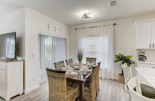 Rotonda West House | Sunny beach/golfing/fishing family gateway!