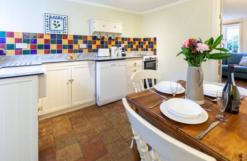 Mundesley Apartment | Sunny Beck Cottage - cosy cottage in Mundesley