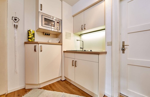 Garmisch-Partenkirchen Apartment | Sunny, bright "Holiday apartment 2" in a quiet, central location