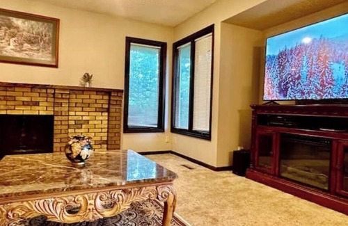 Lincoln House | Sunny Brick Home with big Sunroom 4BR, 3BA