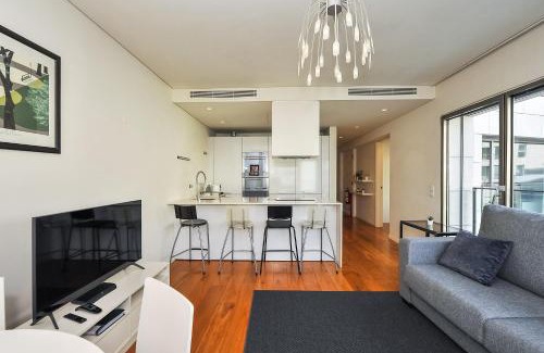 Santo Antonio Apartment | Sunny & Bright Amoreiras - Checkinhome