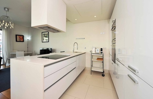 Santo Antonio Apartment | Sunny & Bright Amoreiras