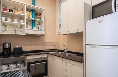 L'Antiga Esquerra de l'Eixample Apartment | Sunny central apartment with a 100m2 city oasis