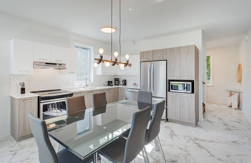 La Conception House | Sunny Chalet 12 Minutes to Mont Tremblant