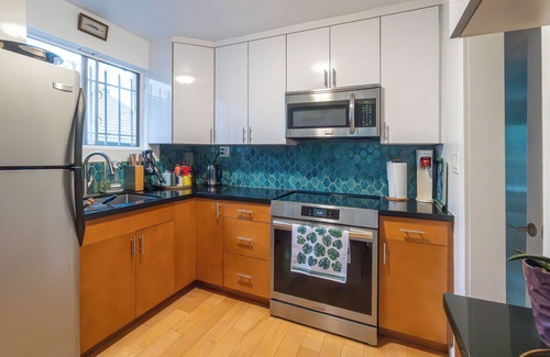 Elysian Heights House | Sunny, comfortable home in prime echo park location