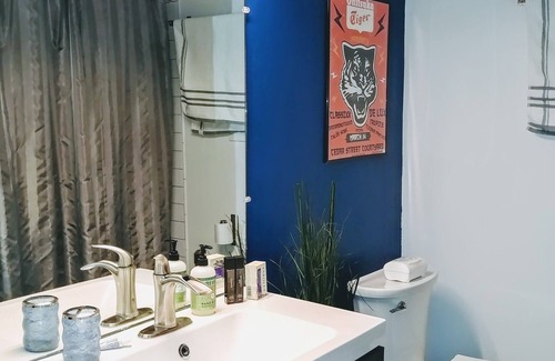 North Shoal Creek Condo | Sunny Condo in North Central Austin