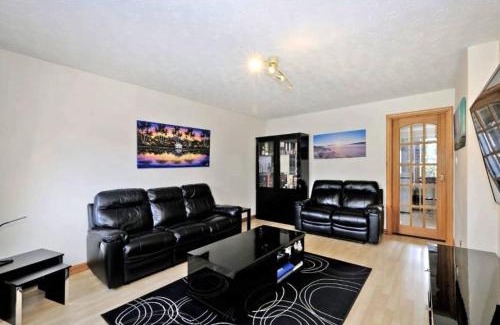 Cove House | Sunny Cove Holiday Let