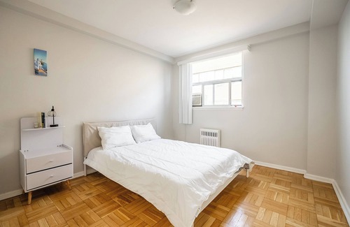 Midtown Toronto Apartment | Sunny cozy 1 bedroom in Downtown Toronto