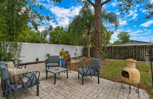 Pinellas Park House | Sunny Days and Starry Nights