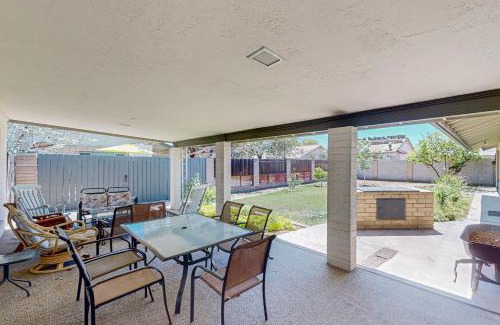 Glendale House | Sunny Delight - MAIN HOUSE ONLY