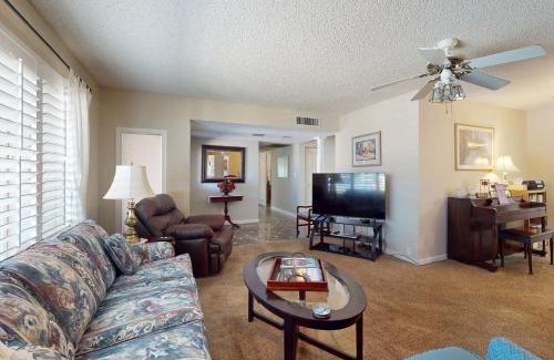Glendale House | Sunny Delight - MAIN HOUSE ONLY