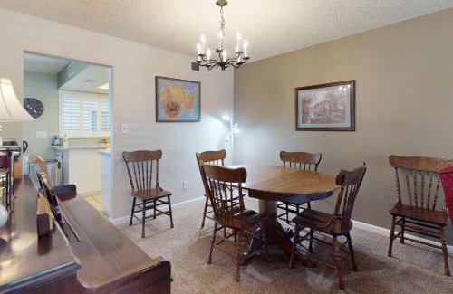 Glendale House | Sunny Delight - MAIN HOUSE ONLY