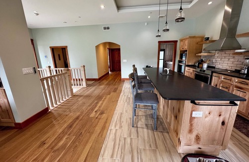 Thayerville House | Sunny Escape 2 - A new era for a familiar lake front home