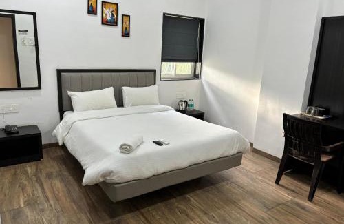 Satara Hotel | Sunny Executive