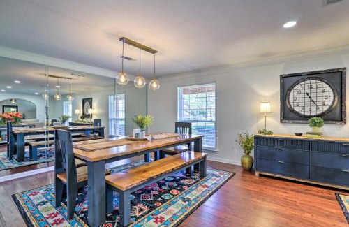 Marianna House | Sunny Florida Abode - Patio, Pool, and Fire Pit