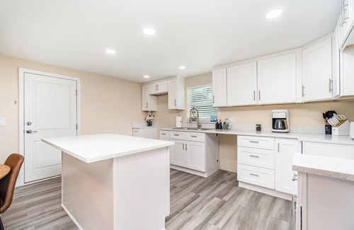 Broadview Manor House | Sunny Fort Myers Getaway