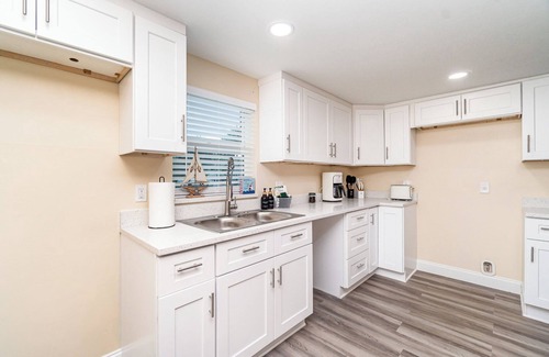 Broadview Manor House | Sunny Fort Myers Getaway