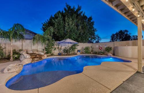 Deer Valley House | Sunny Free Heated Pool & Lush Backyard Home