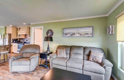 Freeport House | Sunny Freeport Home on Canal: Fish On-Site!