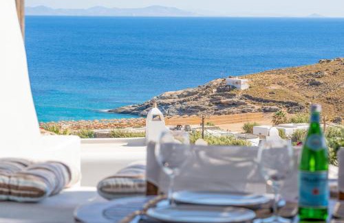 Kalafatis House | Sunny Getaway in Mykonos Lia Beach