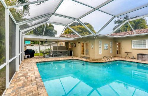 Clearwater House | Sunny Highfield Drive