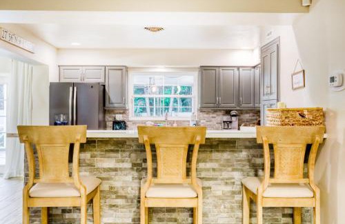 Clearwater House | Sunny Highfield Drive