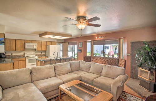 Post Falls House | Sunny Home w/Patio < 10 Mi to Lake Coeur d'Alene