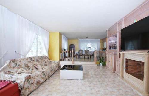 Cabrils Apartment | Sunny house
