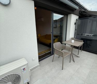 Jantar Apartment | Sunny Jantar