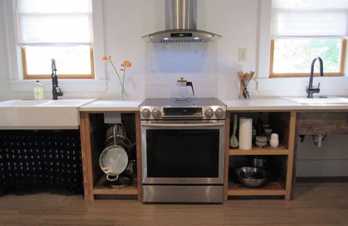 Midtown Condo | Sunny Nest In Starland Arts District
