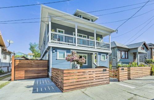 Shafter House | Sunny Oakland Retreat with Patio and Cute Garden!