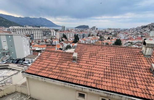 Dubovica Apartment | Sunny one bedroom apartment with city view