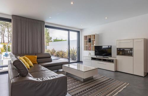 Magoito Apartment | Sunny Paradise W/Pool by LovelyStay