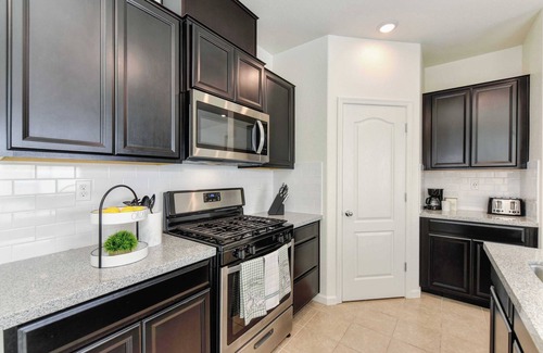 Folsom House | Sunny Retreat on Gate Lane - Perfect Getaway for Relaxation and Fun #41384