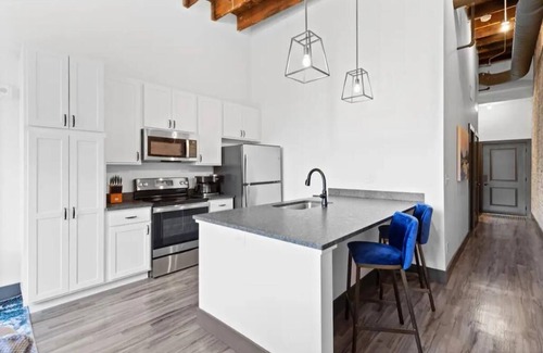 Downtown St. Louis Apartment | Sunny Riverfront Loft - Walk to Arch, Conventions, Casino & Stadium