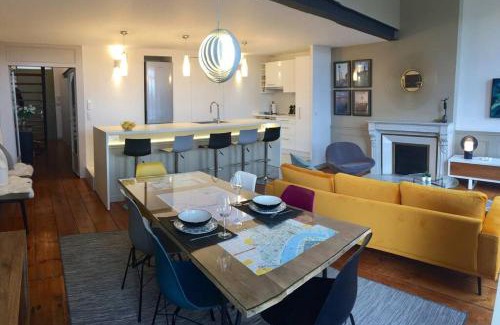 Chartrons Apartment | Sunny riverside apartment