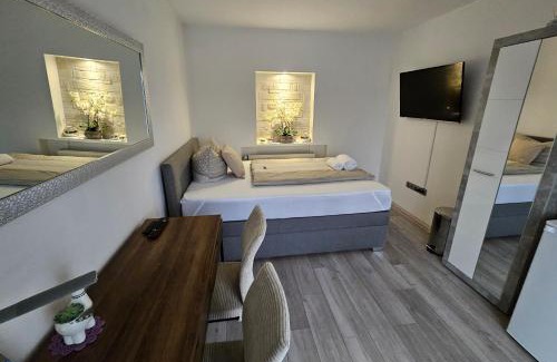 Duerrwangen Apartment | Sunny room 2