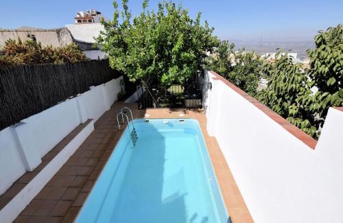 Rute House | Sunny Rute Villa with Pool