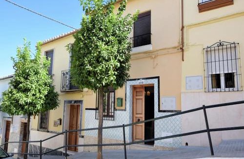 Rute House | Sunny Rute Villa with Pool