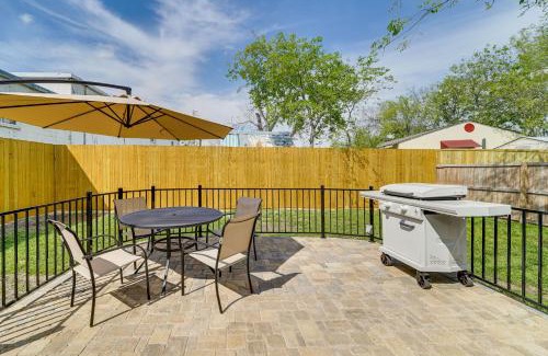 Uptown House | Sunny San Antonio Home Near Downtown Pets Welcome