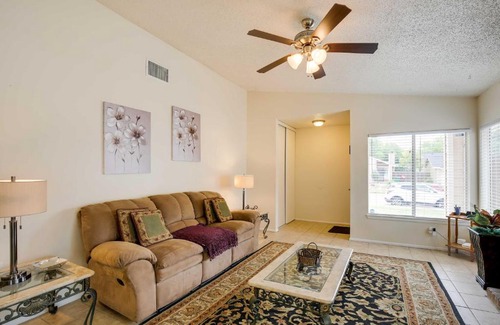 New Territories House | Sunny San Antonio Home with Backyard and Patio!